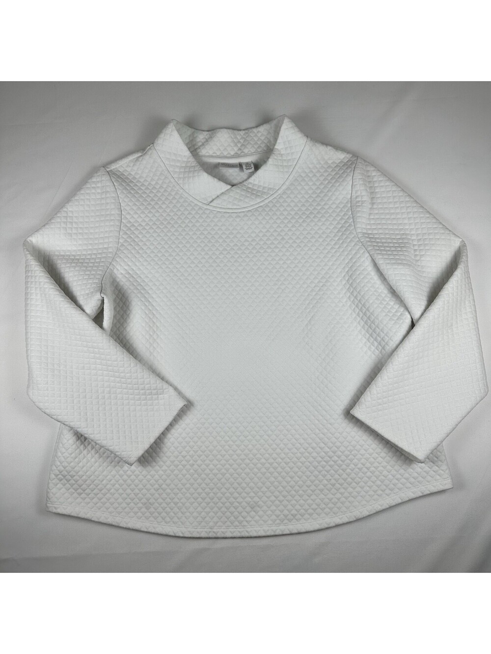 Weekends by Chico’s White Quilted Diamond Texture Mock Neck Top Size 3 (XL)